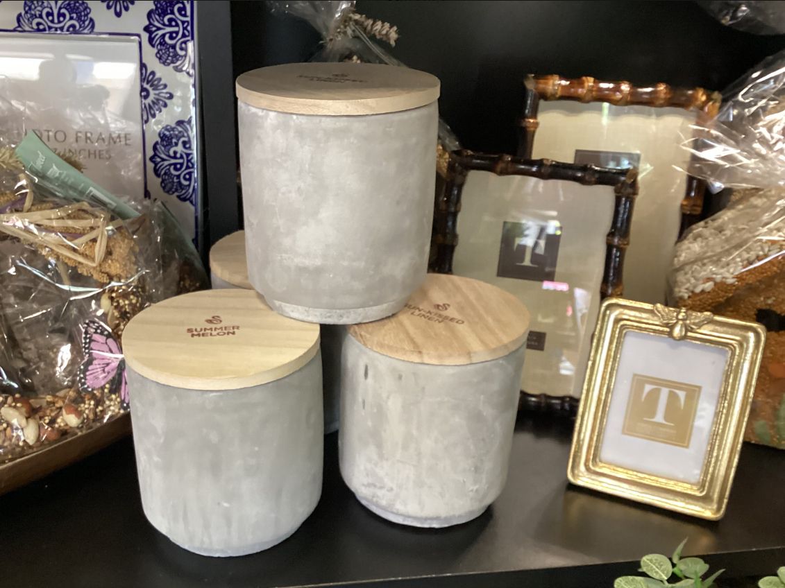 Cinnamon Donuts, Parisian Classic Vase