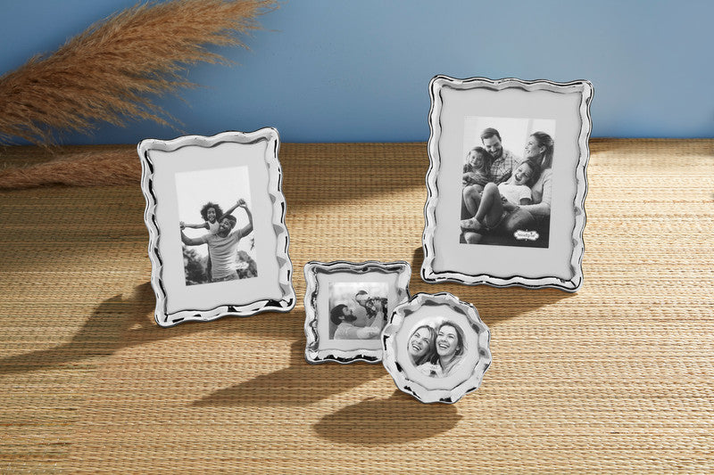Square Wavy Metal Mini Frame