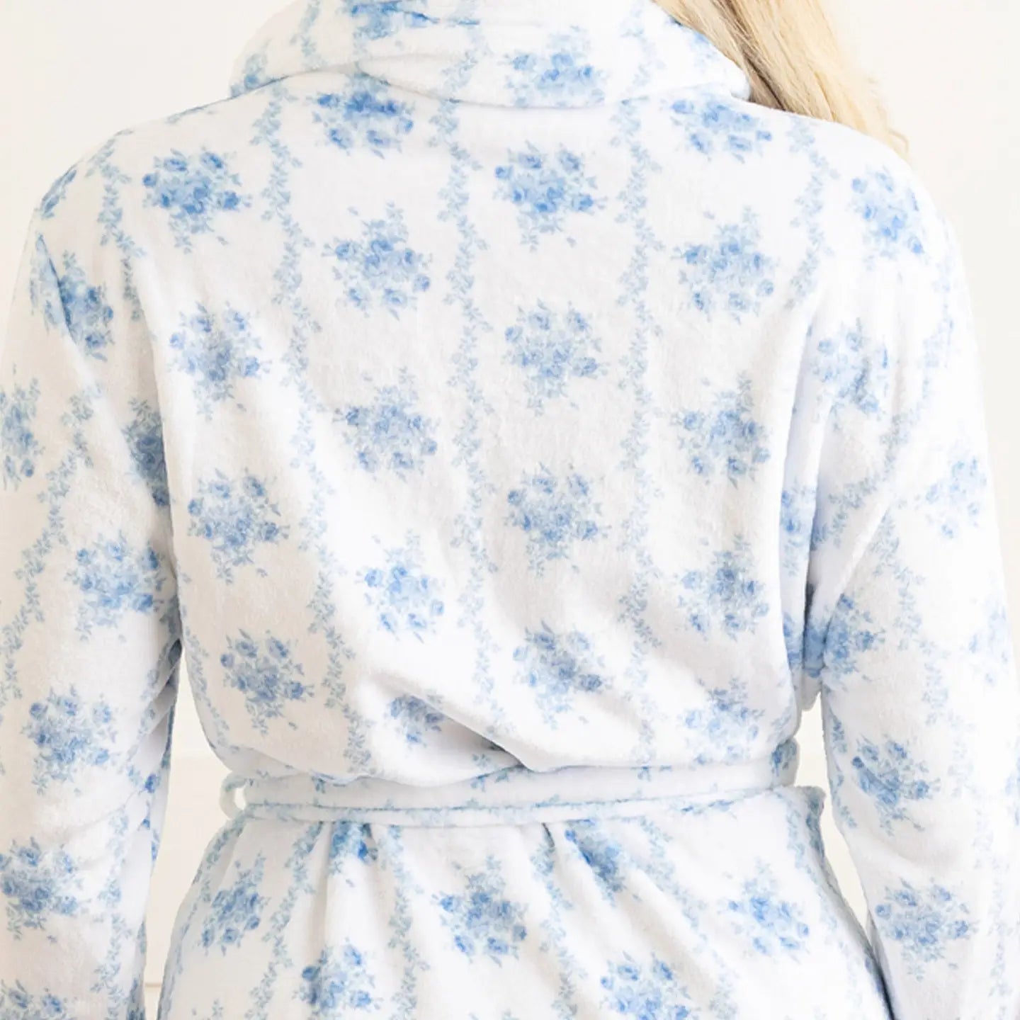 Luxe Robe - Blue Rose Vine