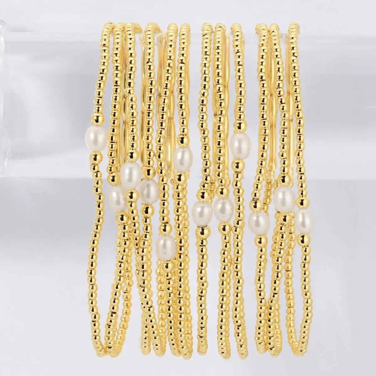 Minimal Pearl Gold Bead Bracelet