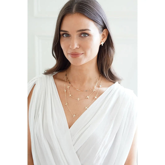 Demi Cross Linked Necklace in Shiny Gold