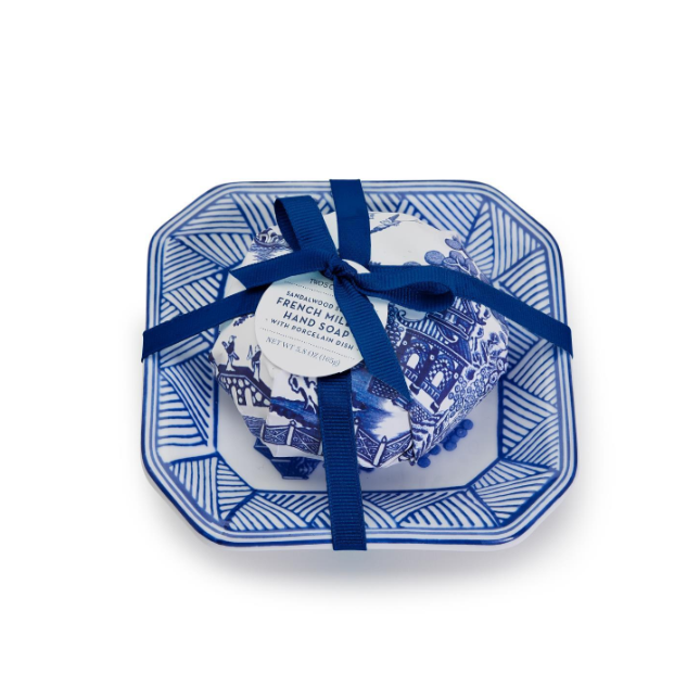 Blue Willow Sandalwood Soap with Porcelain Tray