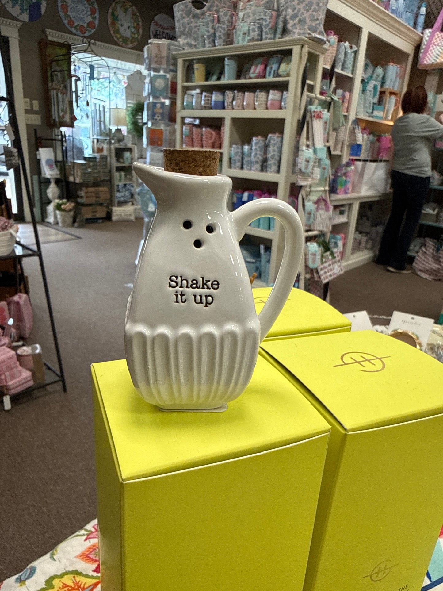 Circa Shake It Up