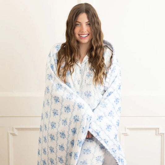 Luxe 56x60" Throw Blanket - Blue Rose Vine