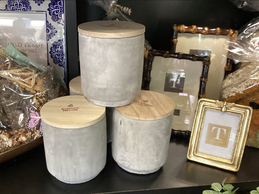 Cinnamon Donuts, Parisian Classic Vase