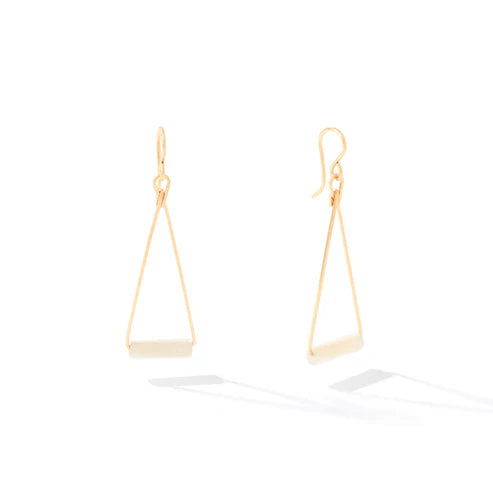 Color Your World Earrings Gold - Pearl Stone