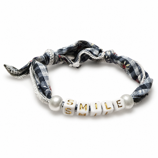 Scarf Bracelet Smile
