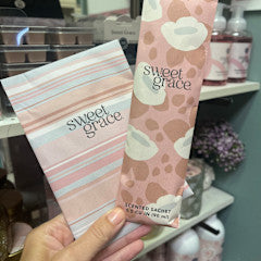 Sweet Grace Scented Slim Sachet, Mod Flower